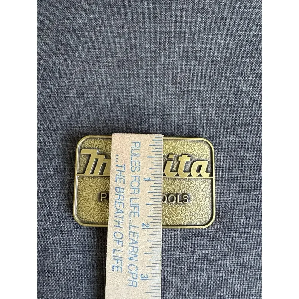 Unbranded good overall